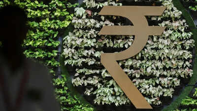 rupee gains 47 paise as record fcnr inflows boost forex liquidity