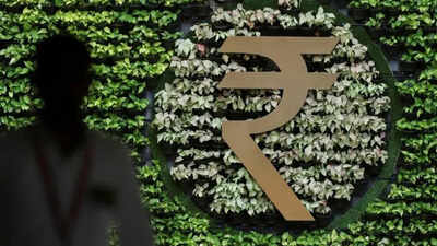 the rupee falls against the dollar