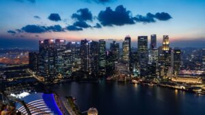 108333841 1783922224186 gettyimages 2259167476 SINGAPORE ECONOMY