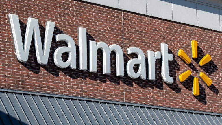 108360356 1788956259375 gettyimages 2293743470 schneider walmartc260908 npGSG