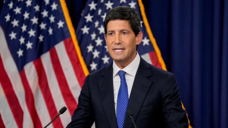 108363920 1789584172531 gettyimages 2295044570 WARSH FOMC