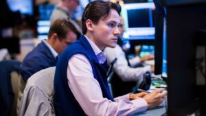 108370317 1790858145690 108370317 1790781020672 Traders Photo 20260929 KK PRESS 001