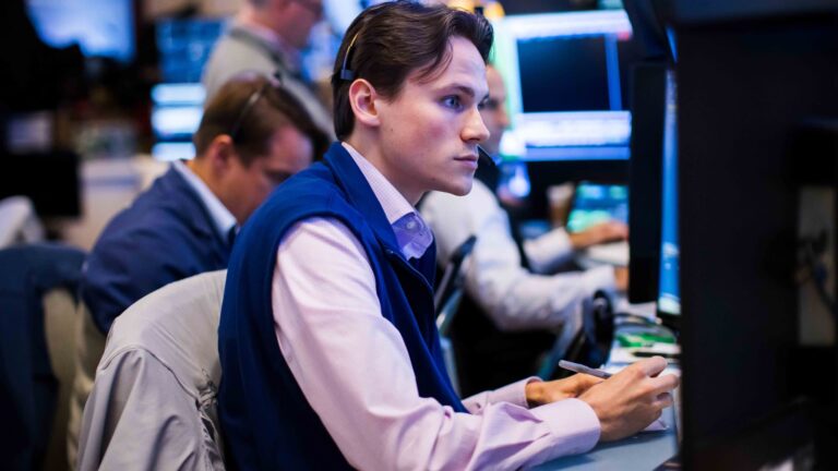 108370317 1790858145690 108370317 1790781020672 Traders Photo 20260929 KK PRESS 001