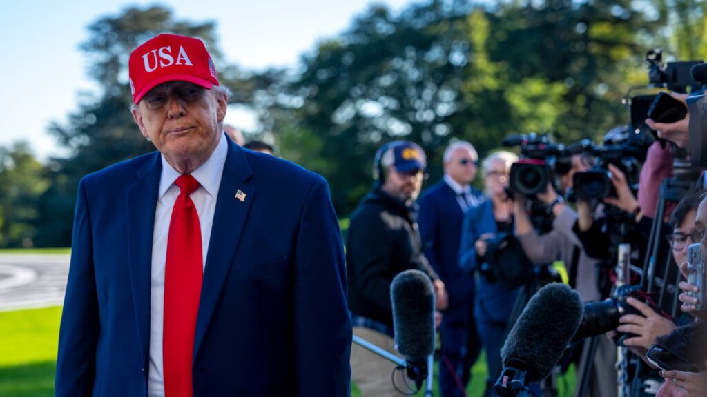 108373727 1791338314336 gettyimages 2298357193 TRUMP ARRIVE WH