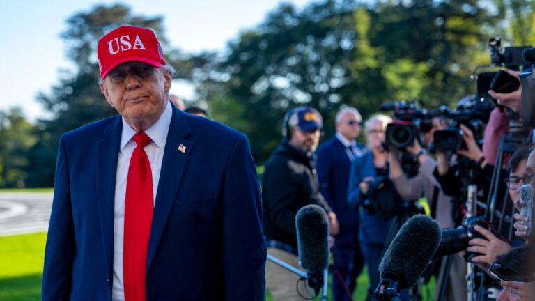 108373727 1791338314336 gettyimages 2298357193 TRUMP ARRIVE WH