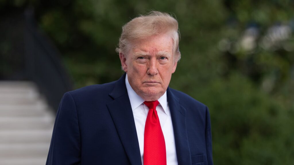 108430800 1792510718462 108430800 1792379501530 gettyimages 2299378687 101226 getty potusdepart dc as09