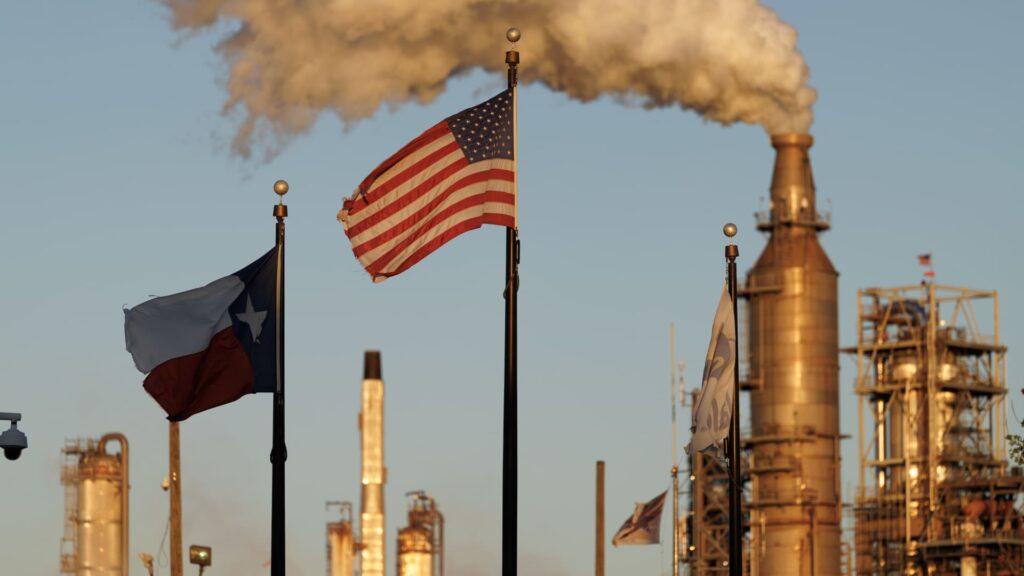 108467082 1793072373038 gettyimages 2265889925 TEXAS OIL