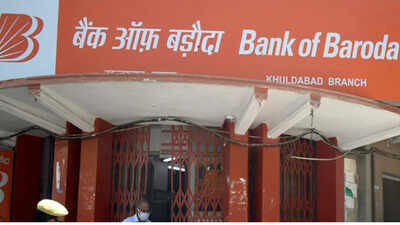 bank of baroda raises usd 700 million through overseas bonds demand hits usd 2