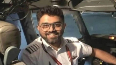 captain smit machchar ani file photo