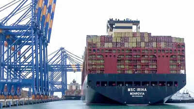 indias merchandise exports grew across major markets in april august fy27 with africa and asean leading the growth