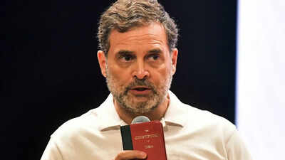 institution that shapes students future hijacked rahul gandhi urges cm fadnavis to reform mpsc