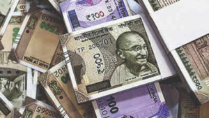 rupee rises for fourth straight day closes at 9515